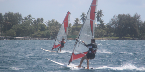 Cours Planche à voile Ecole de voile de arue Tahiti