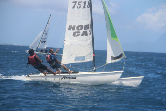 cours hobbicat 15 ecole voile arue tahiti