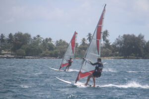 cours planche a voile ecole arue tahiti