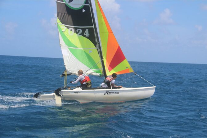 navigation autonome ecole voile arue tahiti